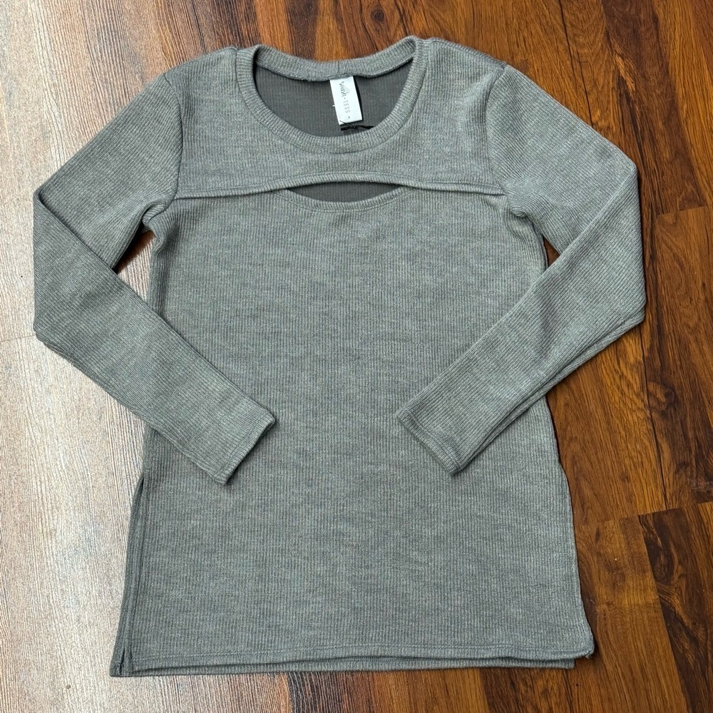 Smash + Tess Charcoal Ribbed Zoe Cut Out Top Small